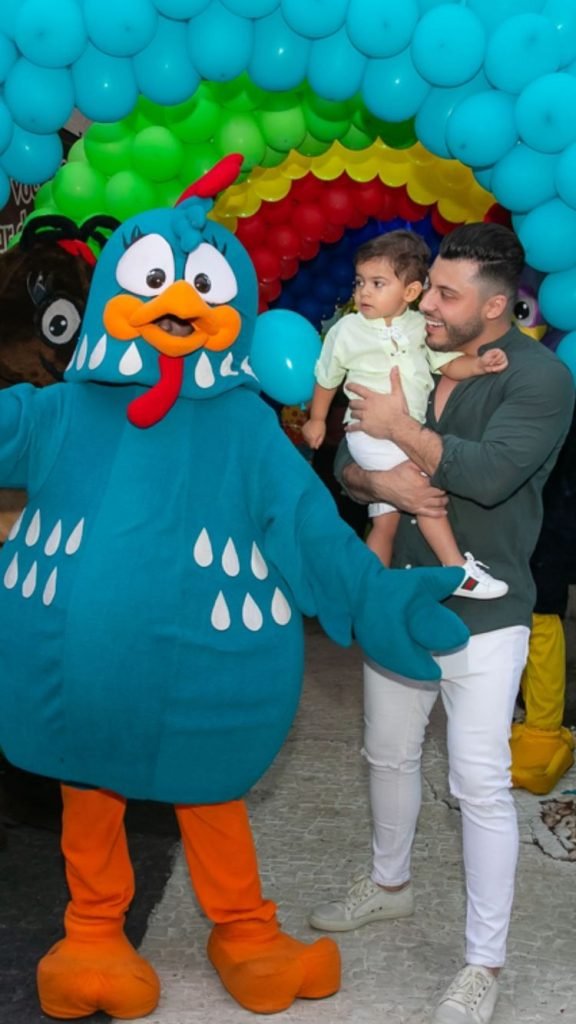 Leo, filho de Murilo Huff e Marília Mendonça, em seu aniversário de 2 anos
