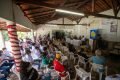 Família vende biscoitos para custear tratamento de criança em Belém