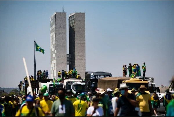 Retrospectiva 2021: relembre fatos que marcaram o ano no Brasil ...