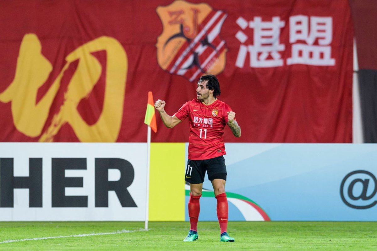 Fluminense aguarda resposta de Ricardo Goulart ainda nesta semana