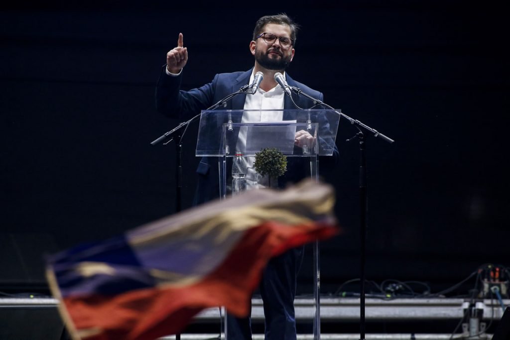 Gabriel Boric é o presidente mais novo do Chile