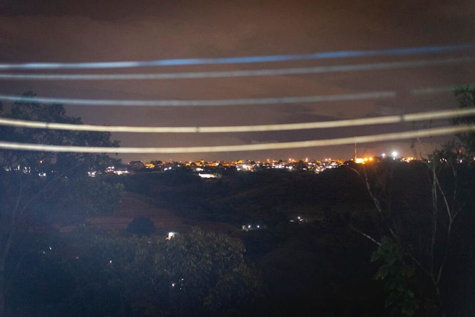 Cidade com pouca luz