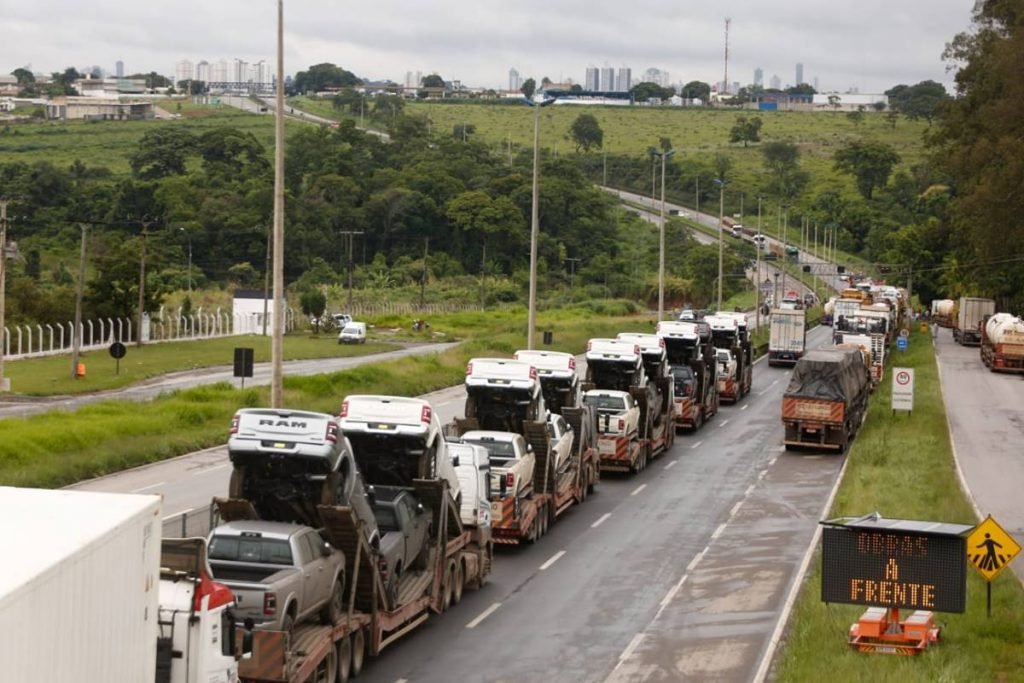 Acidente com ônibus em Aparecida de Goiânia (GO)