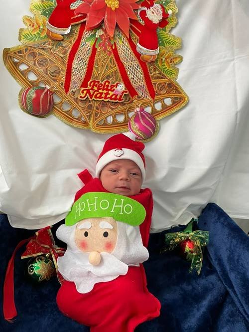 Bebê em ensaio fotográfico de Natal no HUB
