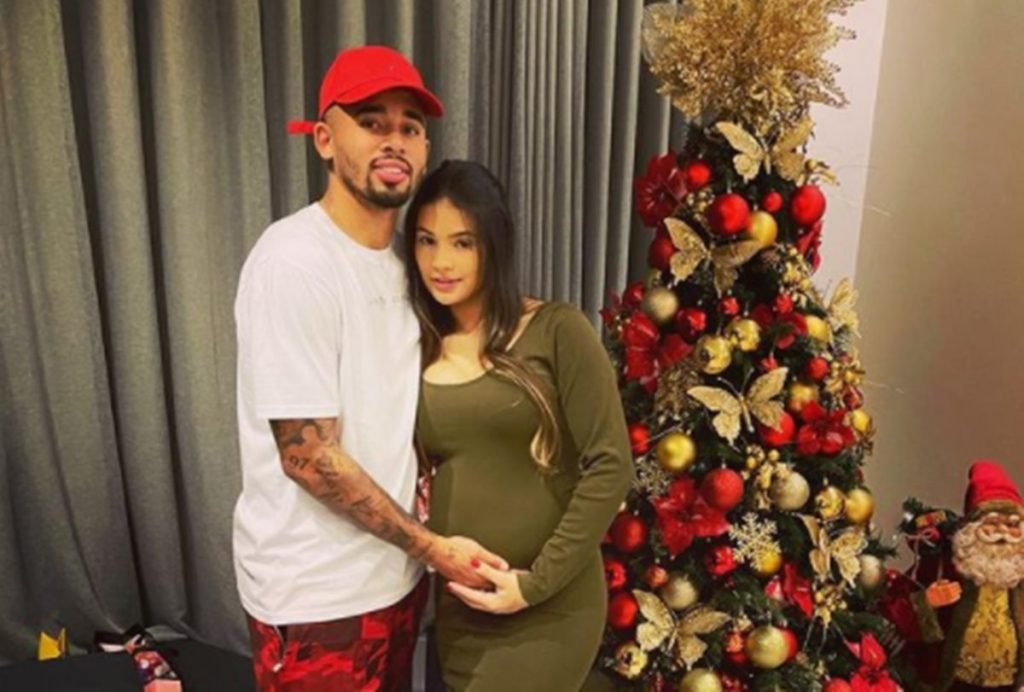 Gabriel Jesus e a namorada Raiane Lima