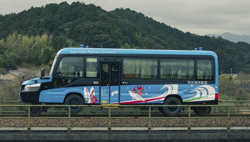 onibus trem DMV no japão