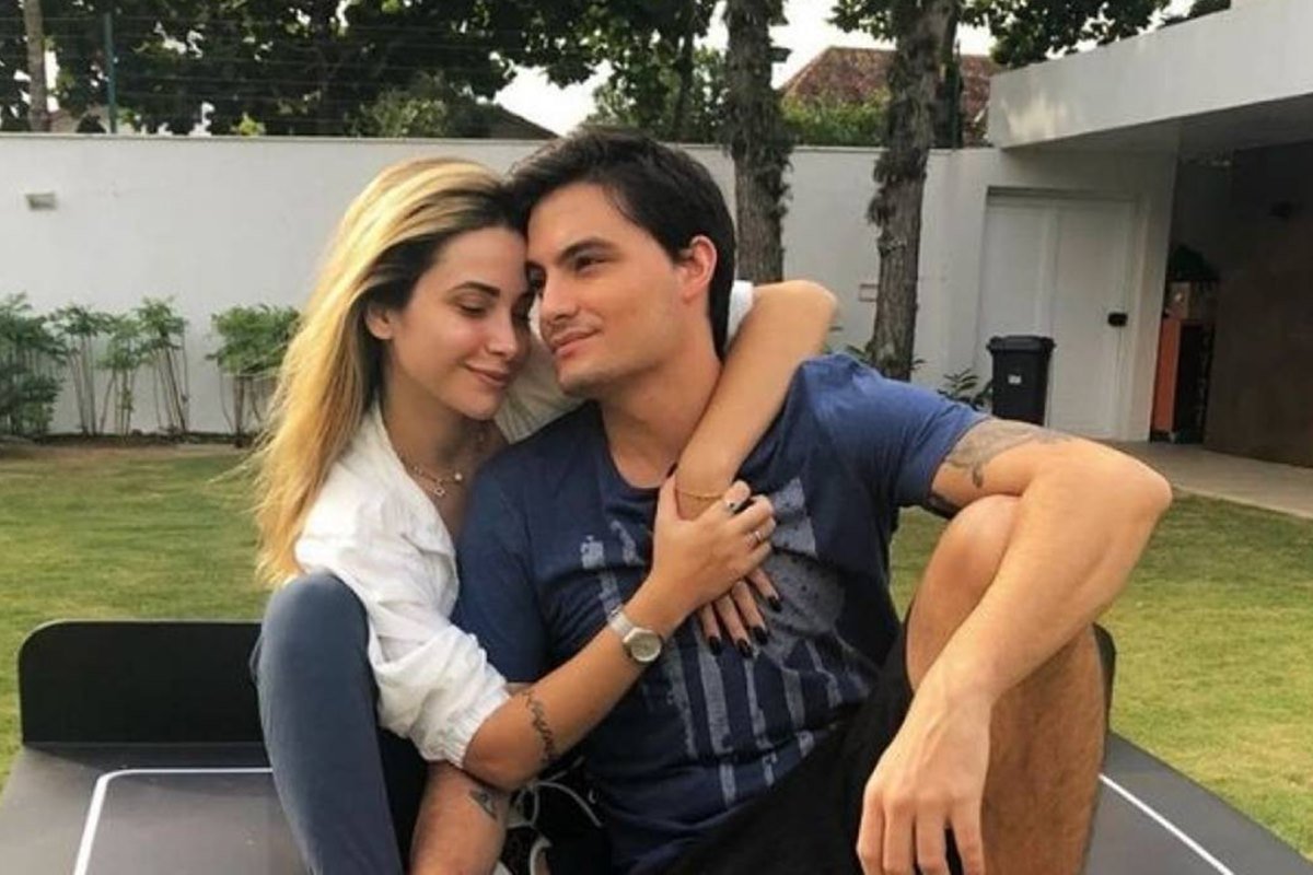 Bruna Gomes E Felipe Neto J Est o Em Outra Saiba Quem S o Metr poles