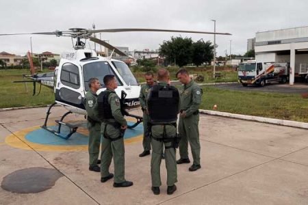Cinco PMs do DF vão ajudar no socorro na Bahia