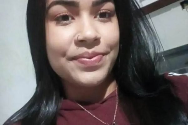 Ketlin Vitória Martins Chagas, de 19 anos, morta pelo ex-namorado com 7 facadas na tarde do último dia 25, em Curitiba