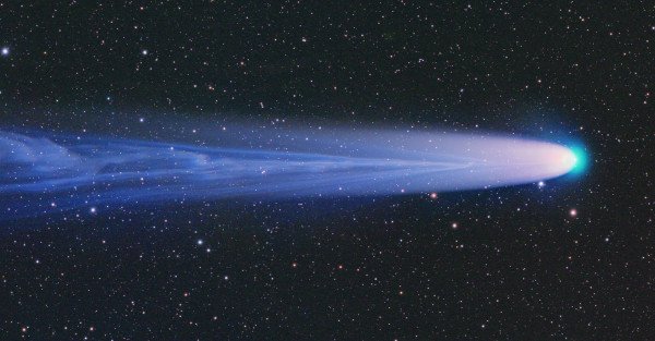 Veja imagens do cometa Leonard visto da Terra | Metrópoles