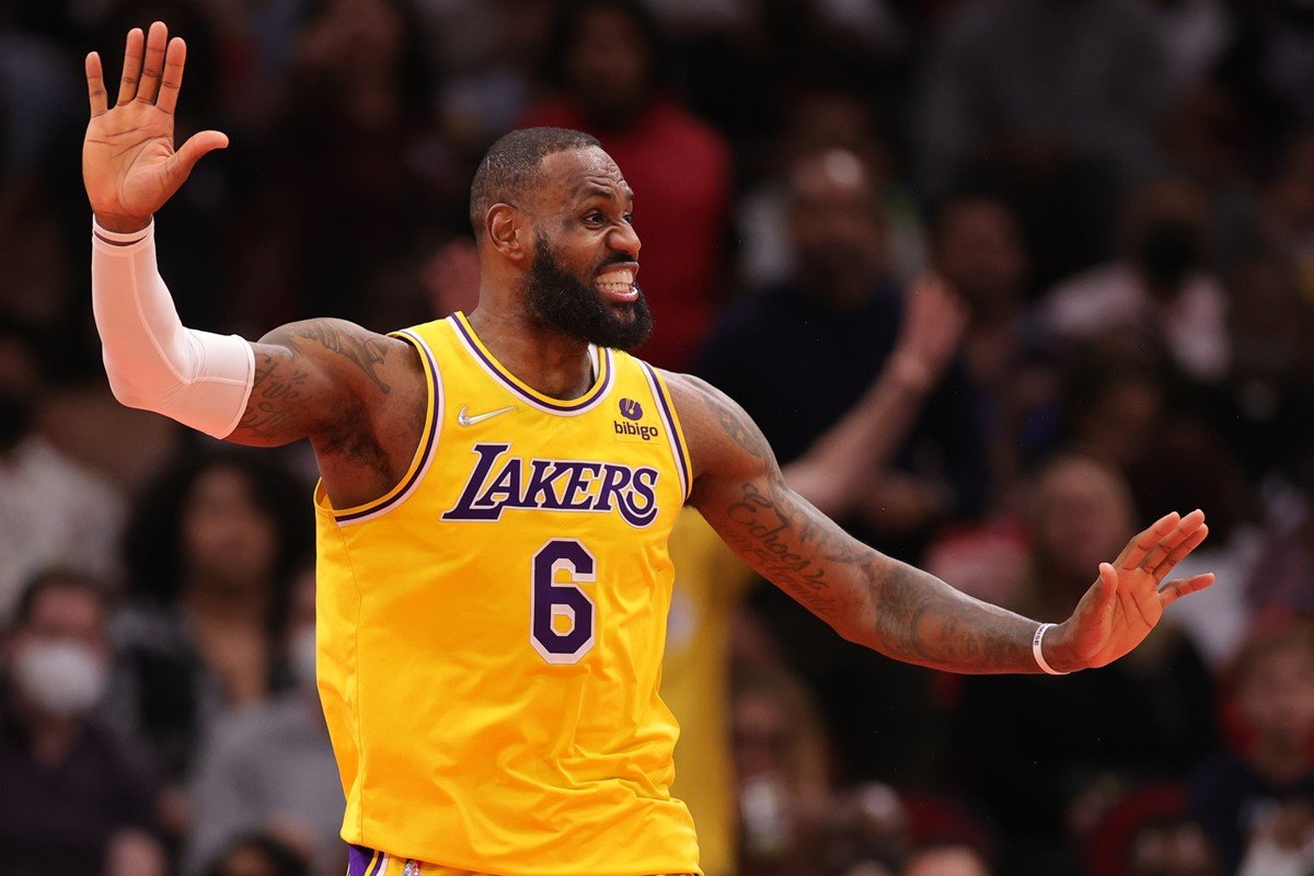 5 motivos pelos quais LeBron James não é o melhor jogador de basquete do  mundo