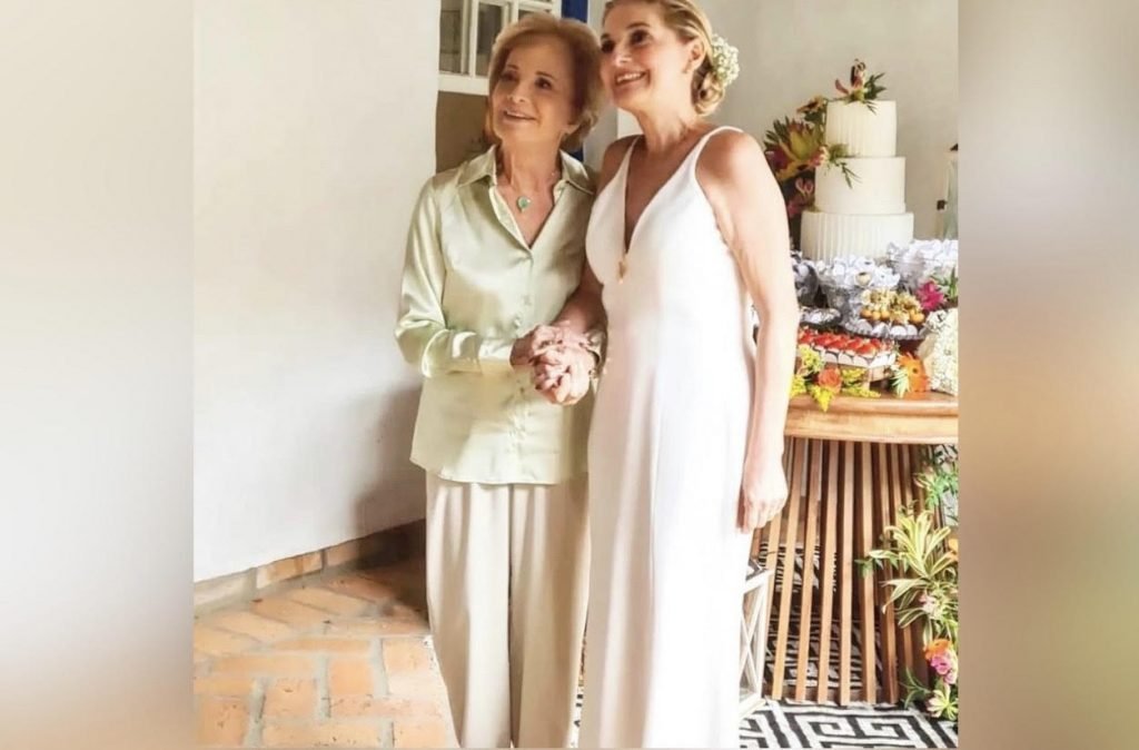 A atriz Glória Menezes casou a filha, Maria Amália, na sua fazenda em Porto Feliz, no interior de SP