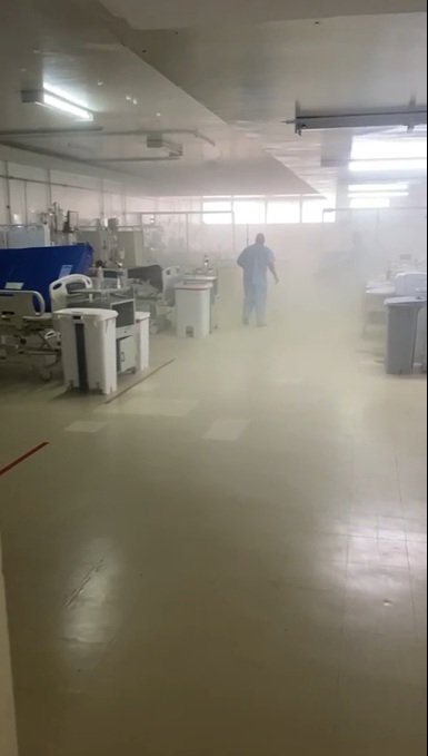 sala com fumaça