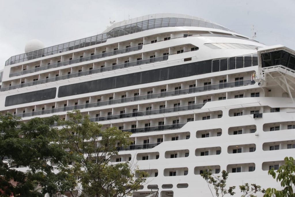 Navio Navio da MSC Cruzeiros Preziosa que está parado no porto do Rio de Janeiro em quarentena por surto de COVID 1Navio Navio da MSC Cruzeiros Preziosa que está parado no porto do Rio de Janeiro em quarentena por surto de COVID