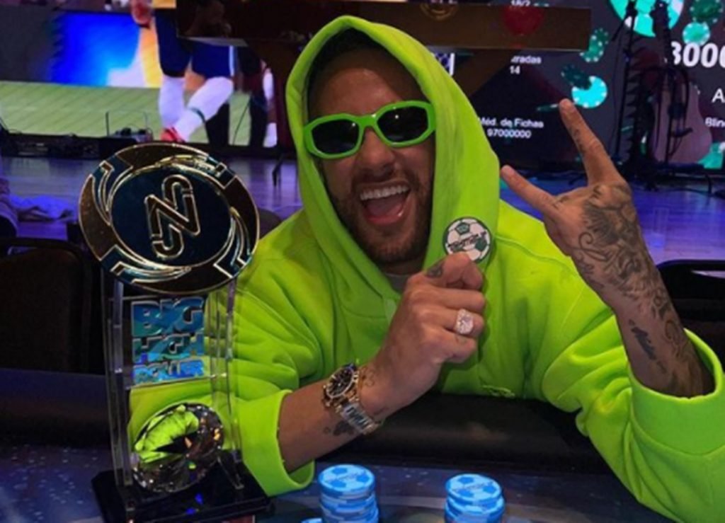 Neymar jogando pôquer