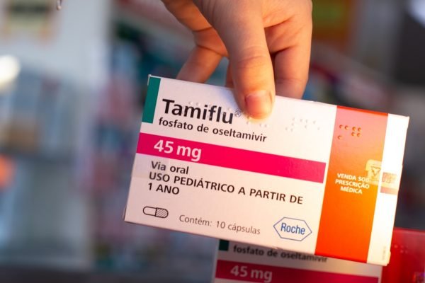 Alta de casos de gripe provoca falta de Tamiflu em farmácias do DF |  Metrópoles
