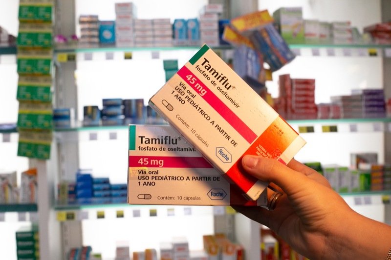 Casos de gripe fazem antiviral esgotar no DF