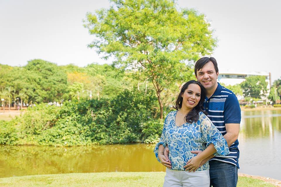 Alyssa Martins de Carvalho e o então esposo, Luiz Fernando, dono de cartório que teria sido morto a mando dela, em Rubiataba, Goiás