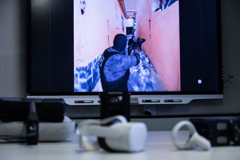 Ação de policiais militares que resultou em nove mortes foi reproduzida em realidade virtual pelo Ministério Público