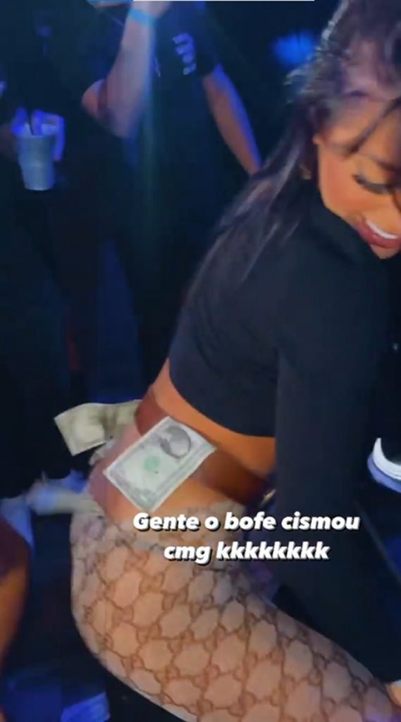 MC Mirella