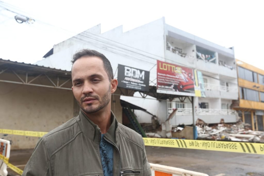 Dono de uma mecânica que funcionava ao lado do local esperava ser indenizado.