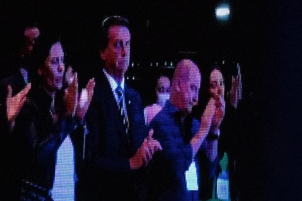 presidente Jair Bolsonaro acompanhando da primeira Dama e do ministro Onyx Lorenzoni, participam de um culto na Arena Hall Sara Nossa Terra em Vicente Pires