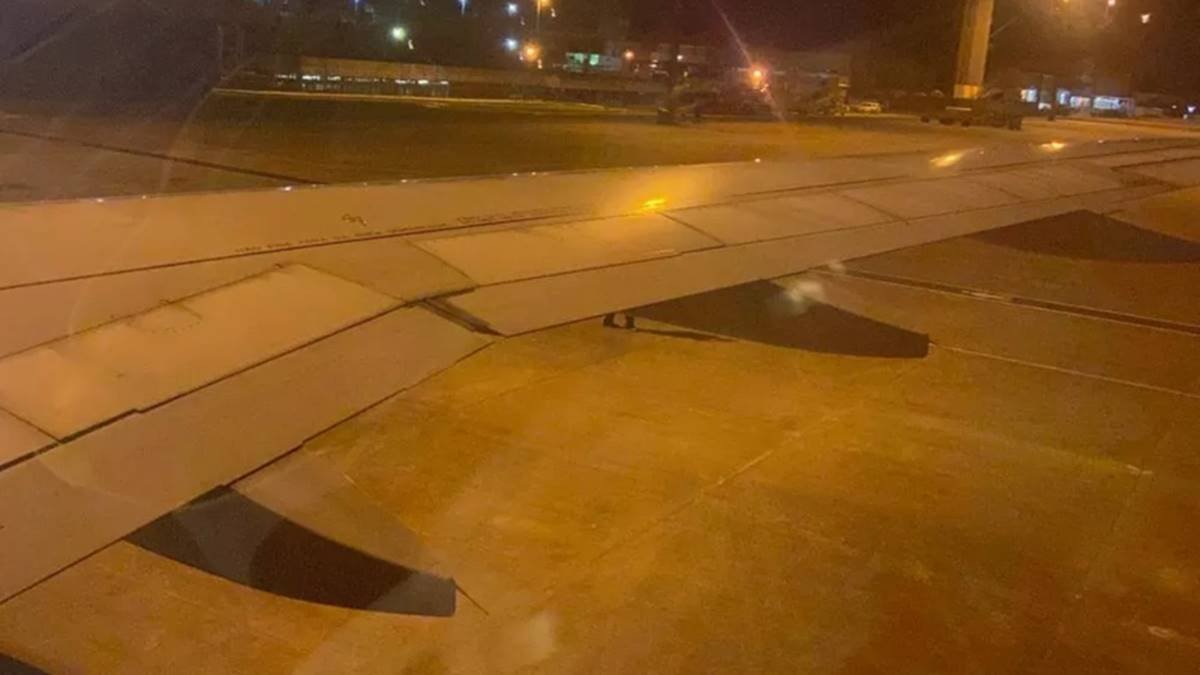 Avião da GOL faz pouso de emergência após falha em motor