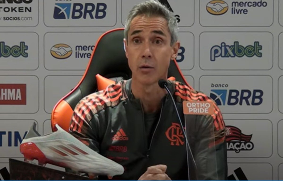 Dirigente do Flamengo rechaça possibilidade de Paulo Sousa ir à Fifa