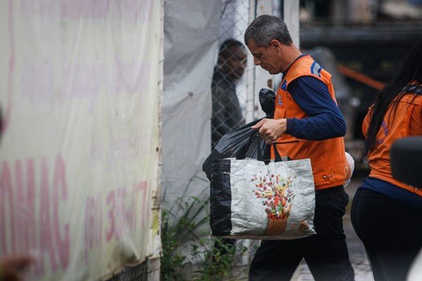 doações para os atingidos pelo desabamento em Taguatinga