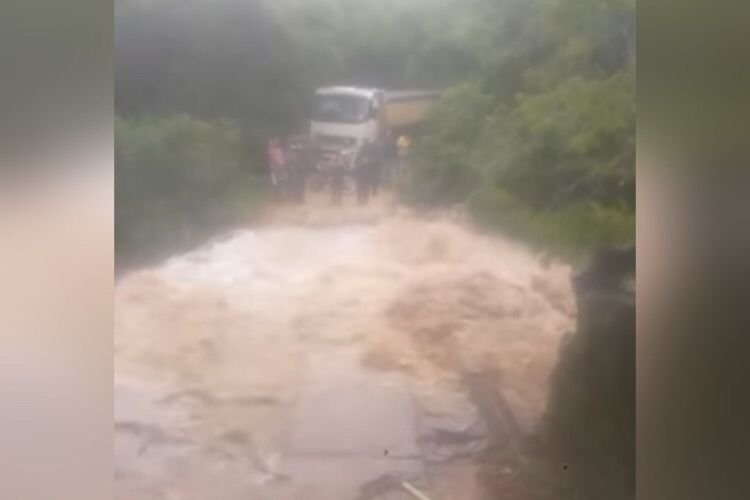 Enchente Pirenópolis Goiás Chuva