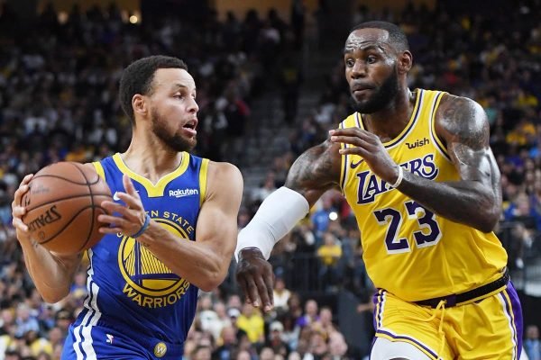 Camisa de LeBron James é a mais vendida da NBA no Brasil; Curry