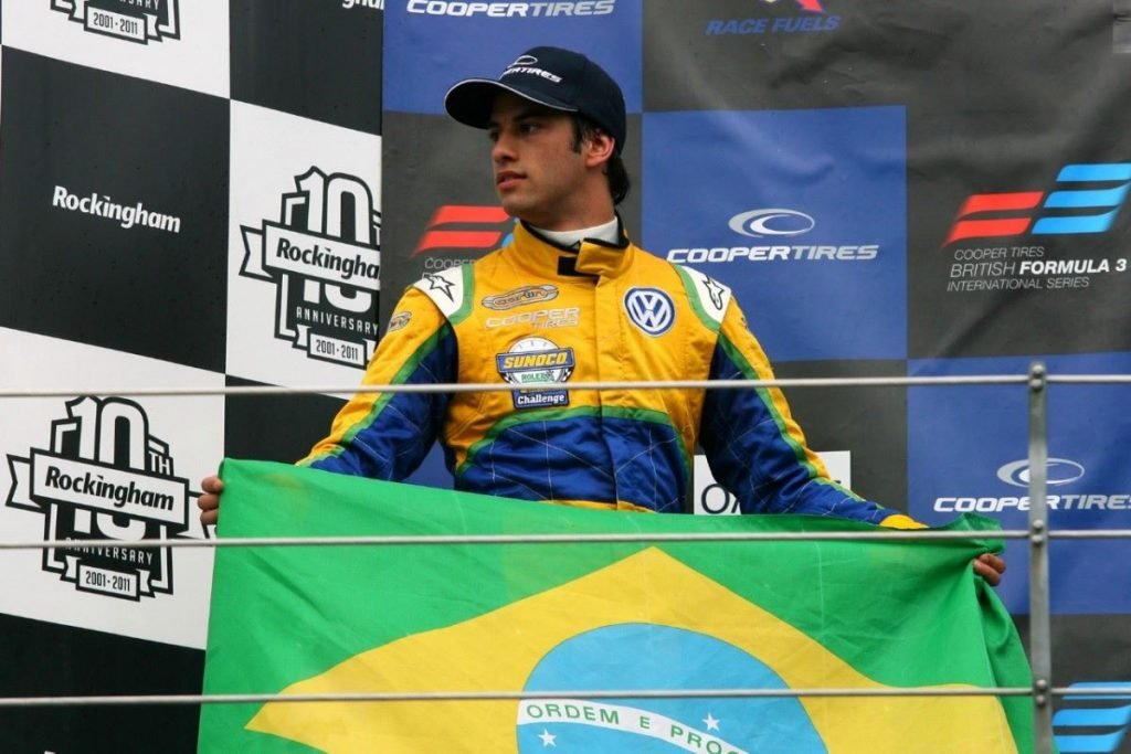 Campeão Inglês da Fórmula 3, em 2011