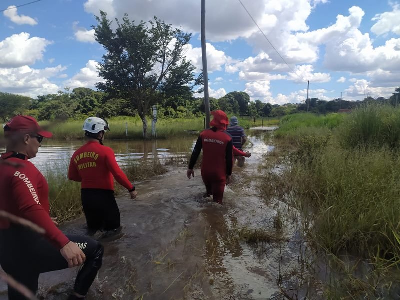 goias alagamento meia ponte