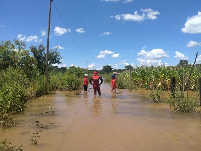goias alagamento meia ponte