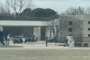 Homem faz reféns em sinagoga no Texas e FBI tenta negociar