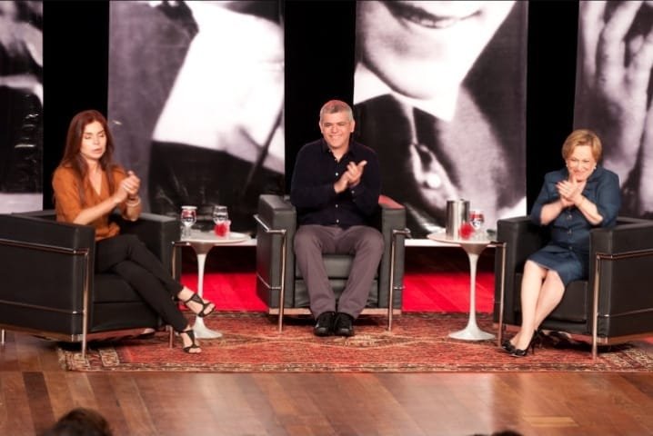 Françoise e Nicete Bruno em homenagem a Dulcina, realizada pelo coletivo Criaturas Alaranjadas, no CCBB, em 2011