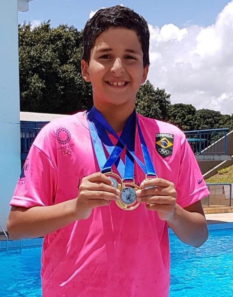 Pedro Henrique nadador