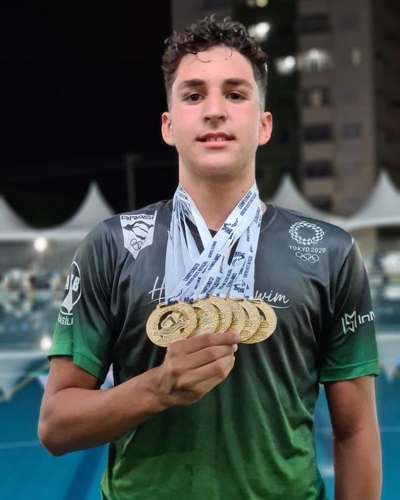 Pedro Henrique nadador