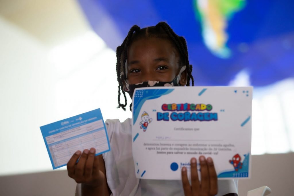 covid-19 primeiro dia vacinação criança infantil rio de janeiro