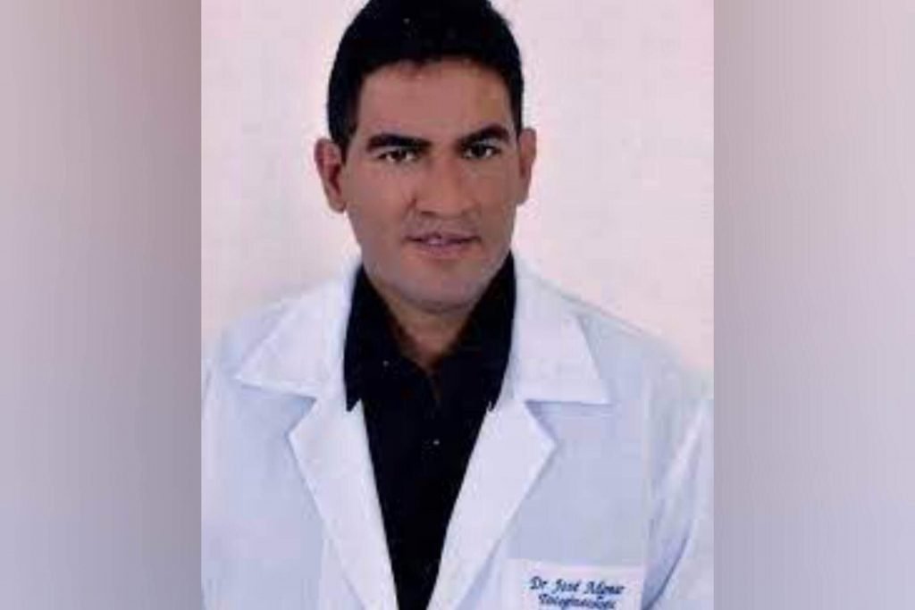 Médico ginecologista José Adagmar Pereira de Moraes, de 42 anos, está foragido