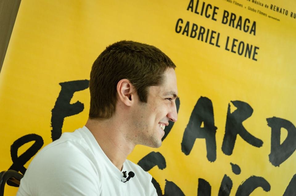 14/12/2021. Brasília-DF. Entrevista com elenco e direto do filme Eduardo e Mônica. Fotos: Matheus Veloso/Especial Metrópoles