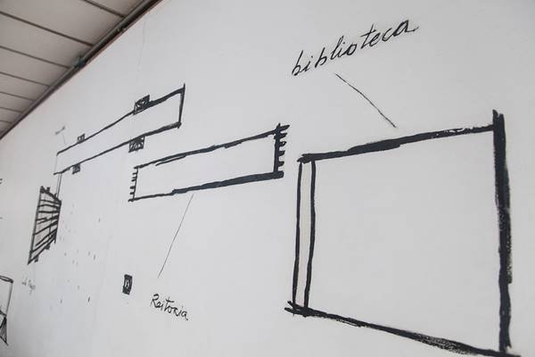 Desenhos na parede