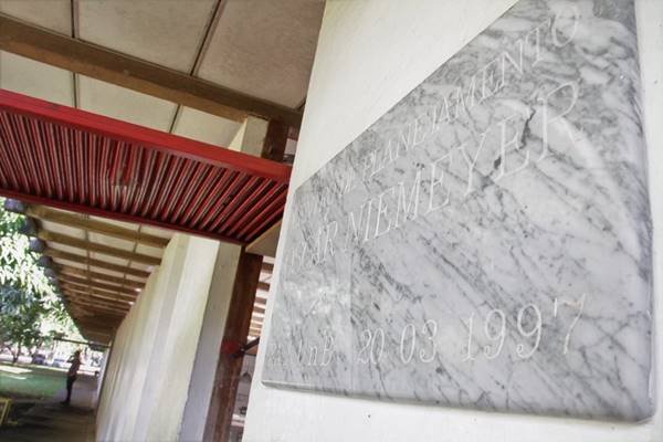 Placa de identificação de prédio