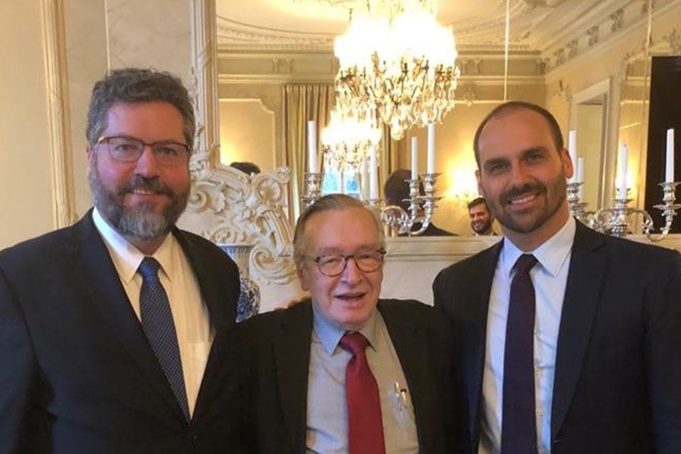 Ernesto Araújo, Olavo de Carvalho e Eduardo Bolsonaro