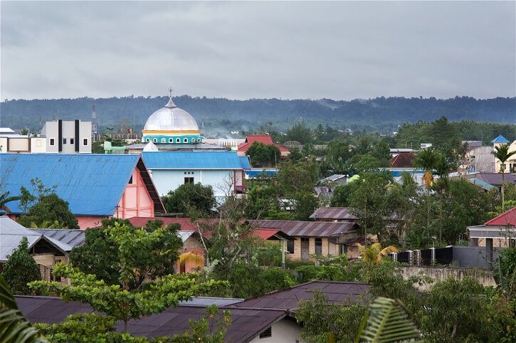 Cidade de Sorong, na Indonésia