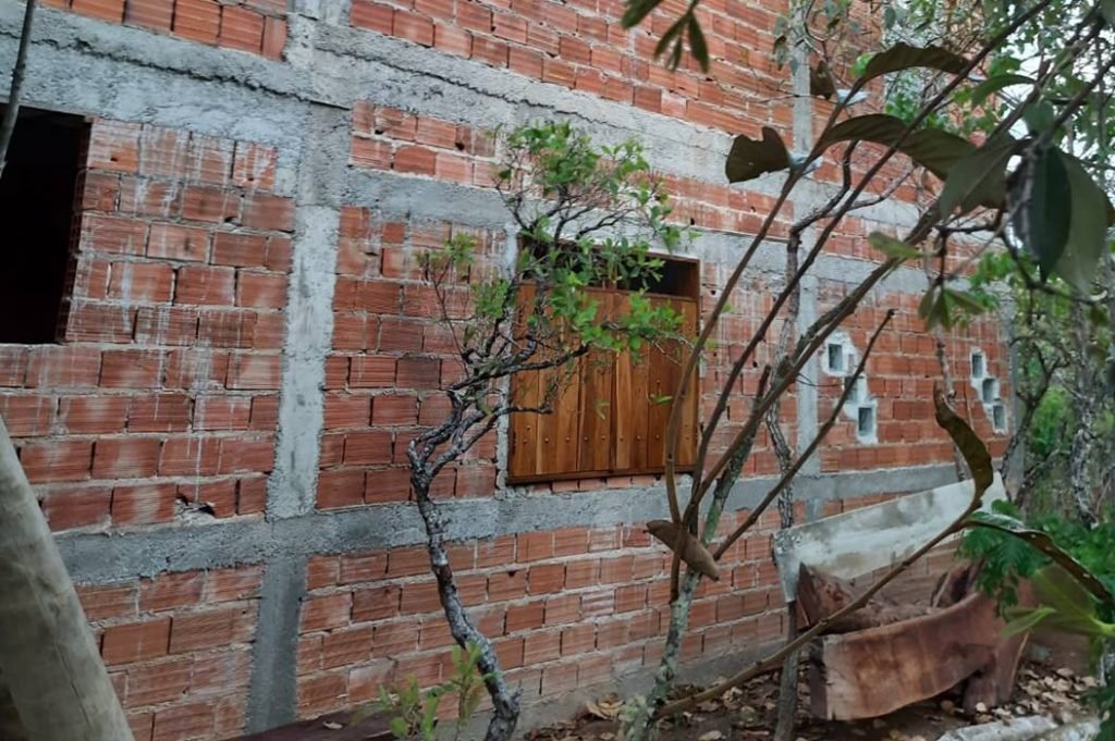 Construções irregulares na Chapada dos Veadeiros (GO)