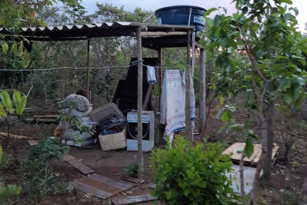 Construções irregulares na Chapada dos Veadeiros (GO)