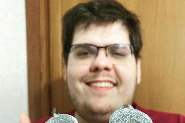 Streamer Casimiro se desculpa após ter live do Brasileirão derrubada