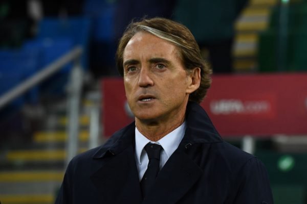 Roberto Mancini em partida da Itália contra Irlanda do Norte, em jogo válido pelas eliminatórias da Copa do Mundo