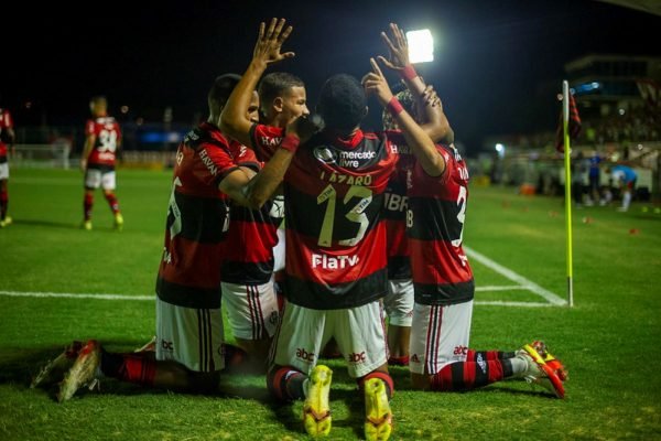 Flamengo vence no Carioca